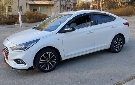 Hyundai Solaris II рестайлинг, 2017 год, 1 400 000 рублей, 10 фотография