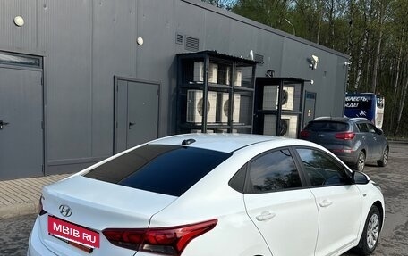 Hyundai Solaris II рестайлинг, 2019 год, 880 000 рублей, 2 фотография