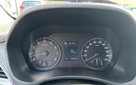 Hyundai Solaris II рестайлинг, 2019 год, 880 000 рублей, 4 фотография