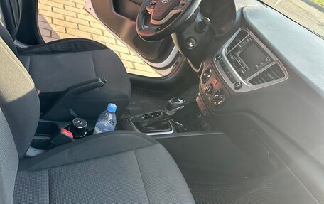 Hyundai Solaris II рестайлинг, 2019 год, 880 000 рублей, 6 фотография