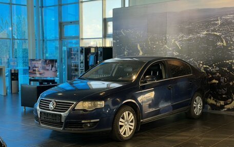 Volkswagen Passat B6, 2005 год, 600 000 рублей, 2 фотография