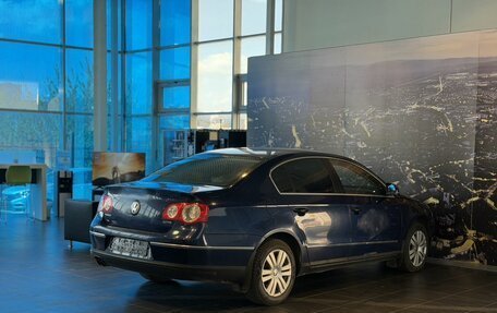 Volkswagen Passat B6, 2005 год, 600 000 рублей, 5 фотография