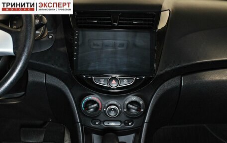 Hyundai Solaris II рестайлинг, 2012 год, 857 000 рублей, 14 фотография