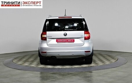 Skoda Yeti I рестайлинг, 2017 год, 1 297 000 рублей, 6 фотография