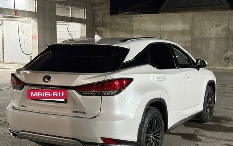 Lexus RX IV рестайлинг, 2021 год, 6 500 000 рублей, 7 фотография