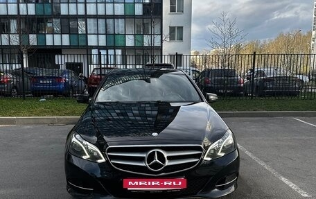 Mercedes-Benz E-Класс, 2013 год, 2 250 000 рублей, 4 фотография