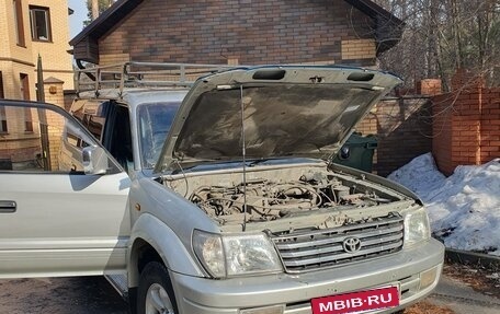 Toyota Land Cruiser Prado 90 рестайлинг, 2001 год, 1 290 000 рублей, 8 фотография