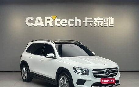 Mercedes-Benz GLB, 2022 год, 2 000 000 рублей, 3 фотография