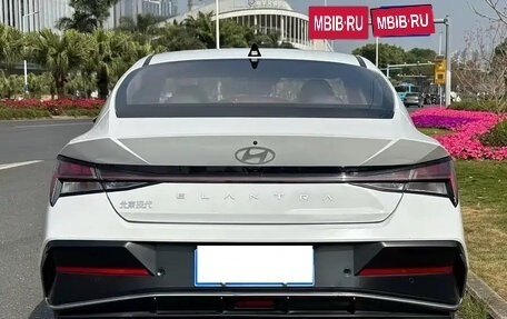 Hyundai Elantra, 2024 год, 1 499 616 рублей, 4 фотография