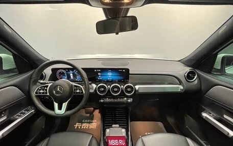 Mercedes-Benz GLB, 2022 год, 2 000 000 рублей, 9 фотография