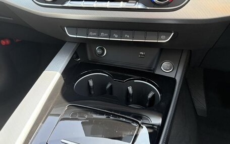 Audi A4, 2022 год, 2 395 005 рублей, 9 фотография