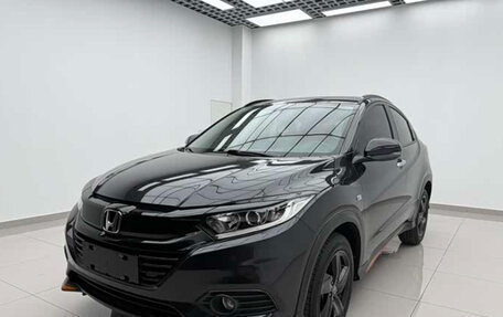 Honda Vezel, 2022 год, 1 400 000 рублей, 1 фотография