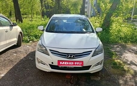 Hyundai Solaris II рестайлинг, 2014 год, 850 000 рублей, 2 фотография