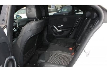 Mercedes-Benz CLA, 2023 год, 1 774 000 рублей, 8 фотография
