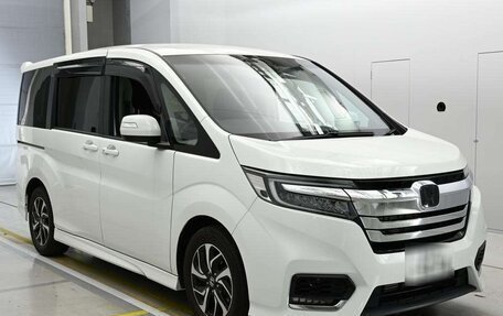 Honda Stepwgn IV, 2022 год, 1 950 010 рублей, 3 фотография