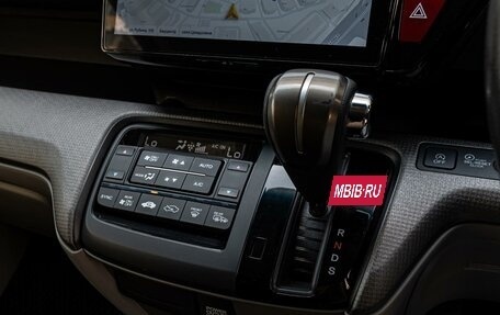 Honda Stepwgn IV, 2017 год, 2 040 000 рублей, 14 фотография