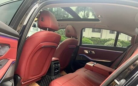 BMW 3 серия, 2023 год, 2 910 000 рублей, 15 фотография