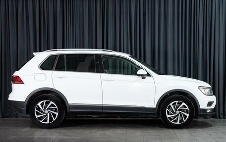 Volkswagen Tiguan II, 2018 год, 2 490 000 рублей, 5 фотография