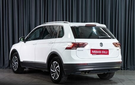 Volkswagen Tiguan II, 2018 год, 2 490 000 рублей, 2 фотография