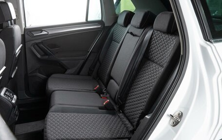 Volkswagen Tiguan II, 2018 год, 2 490 000 рублей, 9 фотография
