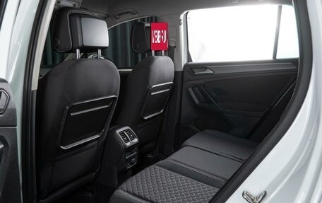 Volkswagen Tiguan II, 2018 год, 2 490 000 рублей, 11 фотография