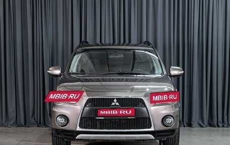 Mitsubishi Outlander III рестайлинг 3, 2010 год, 970 000 рублей, 3 фотография