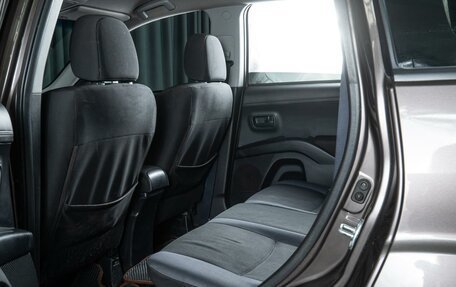 Mitsubishi Outlander III рестайлинг 3, 2010 год, 970 000 рублей, 11 фотография
