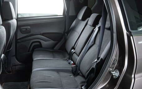 Mitsubishi Outlander III рестайлинг 3, 2010 год, 970 000 рублей, 9 фотография
