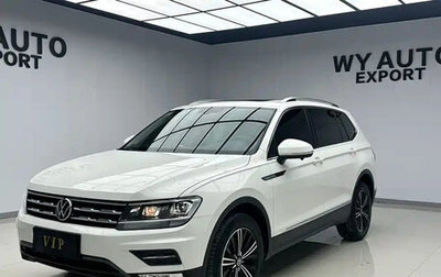 Volkswagen Tiguan II, 2021 год, 1 850 001 рублей, 1 фотография