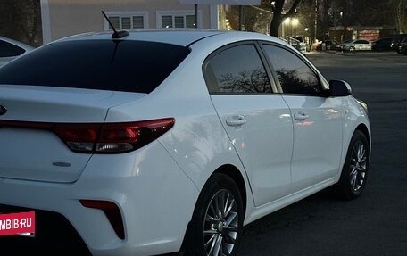KIA Rio IV, 2017 год, 1 280 000 рублей, 4 фотография