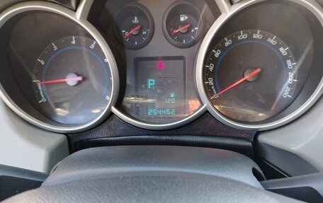 Chevrolet Cruze II, 2011 год, 620 000 рублей, 10 фотография
