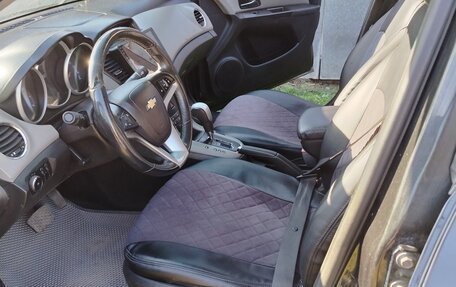 Chevrolet Cruze II, 2011 год, 620 000 рублей, 15 фотография