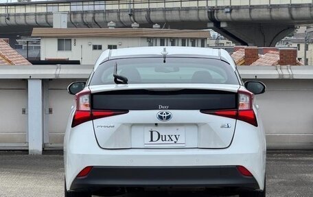 Toyota Prius IV XW50, 2022 год, 1 470 007 рублей, 6 фотография