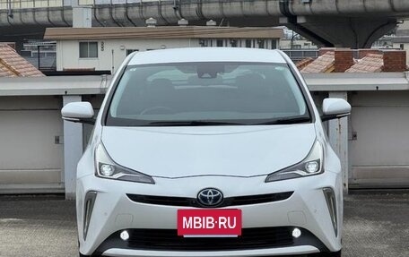 Toyota Prius IV XW50, 2022 год, 1 470 007 рублей, 2 фотография