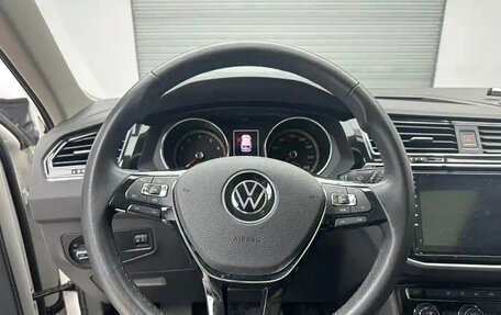 Volkswagen Tiguan II, 2021 год, 1 850 001 рублей, 12 фотография