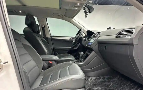 Volkswagen Tiguan II, 2021 год, 1 850 001 рублей, 11 фотография