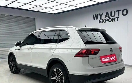 Volkswagen Tiguan II, 2021 год, 1 850 001 рублей, 4 фотография