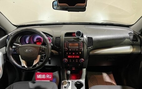 KIA Sorento II рестайлинг, 2011 год, 1 400 000 рублей, 13 фотография