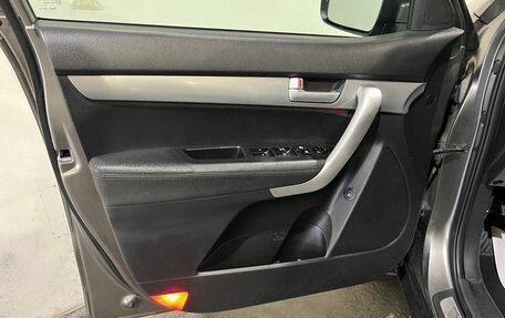 KIA Sorento II рестайлинг, 2011 год, 1 400 000 рублей, 33 фотография
