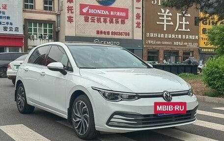 Volkswagen Golf VIII, 2021 год, 1 800 000 рублей, 3 фотография