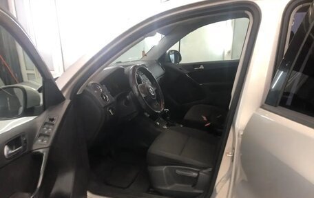 Volkswagen Tiguan I, 2012 год, 1 350 000 рублей, 6 фотография