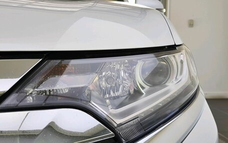 Mitsubishi Outlander III рестайлинг 3, 2018 год, 2 299 000 рублей, 17 фотография