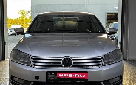 Volkswagen Passat B7, 2013 год, 1 029 000 рублей, 2 фотография