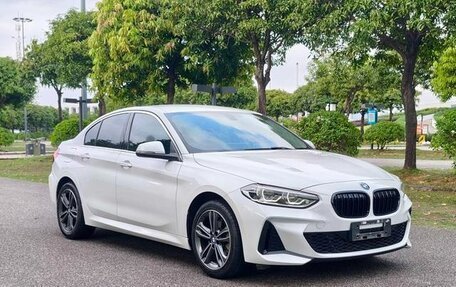 BMW 1 серия, 2022 год, 1 410 000 рублей, 3 фотография
