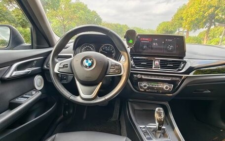 BMW 1 серия, 2022 год, 1 410 000 рублей, 12 фотография