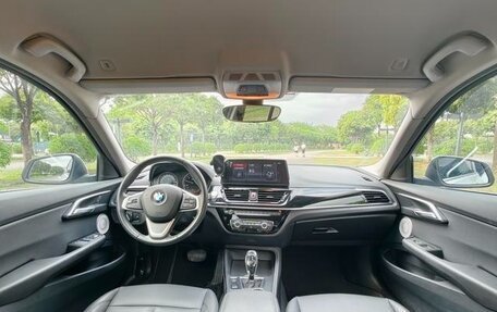 BMW 1 серия, 2022 год, 1 410 000 рублей, 11 фотография