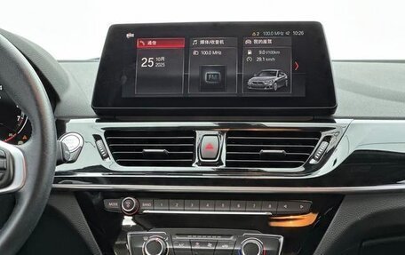 BMW 1 серия, 2022 год, 1 470 000 рублей, 10 фотография