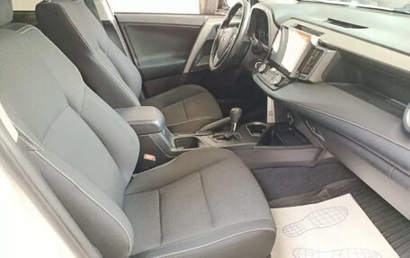 Toyota RAV4, 2018 год, 2 899 000 рублей, 8 фотография