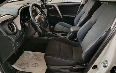 Toyota RAV4, 2018 год, 2 899 000 рублей, 7 фотография
