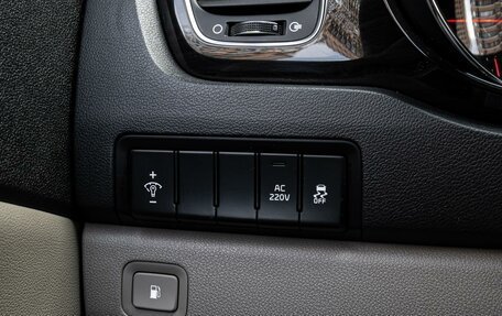 KIA Carnival III, 2018 год, 2 500 000 рублей, 22 фотография